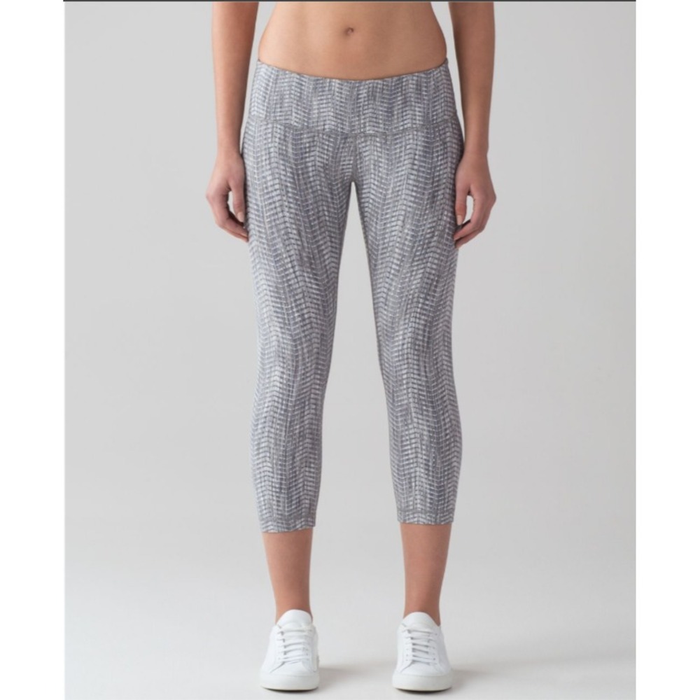 Lululemon Wunder Under High Rise Crop 21" Leggings Womens Sz 4 Silver‎ Jacquard